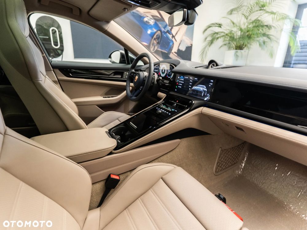 Porsche Panamera 4S E-Hybrid - 15