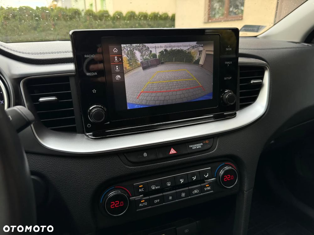 Kia Ceed 1.5 T-GDI M - 22