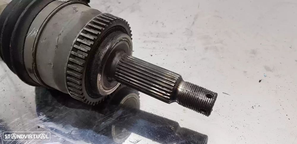 TRANSMISSÃO FRONTAL DIREITA KIA CARENS III LIMUSINA 2007 -495001D700 - 2