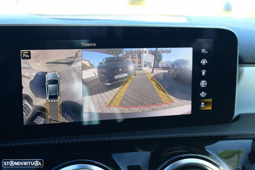 Mercedes-Benz A 250 Limousine e AMG Line - 27