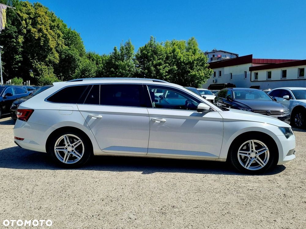 Skoda Superb 1.8 TSI Ambition DSG - 4