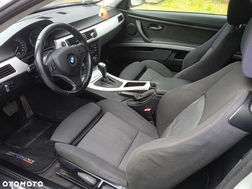 BMW Seria 3 320d DPF Edition Exclusive - 7