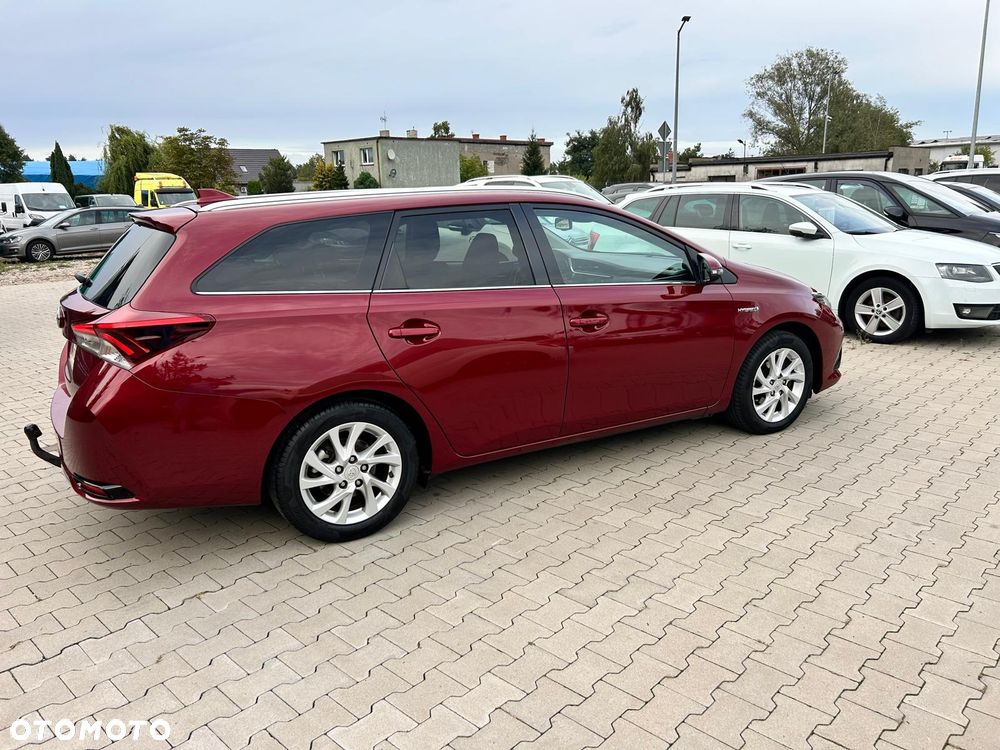Toyota Auris 1.8 HSD Luna - 5