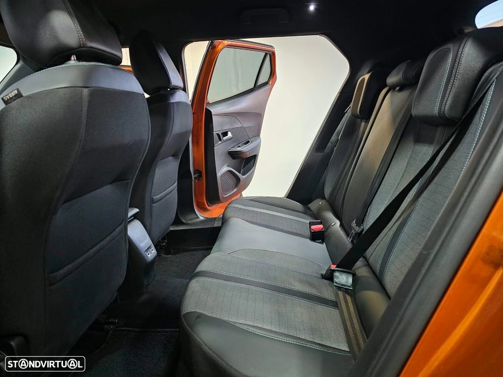 Peugeot 2008 1.2 PureTech Allure EAT8 - 14