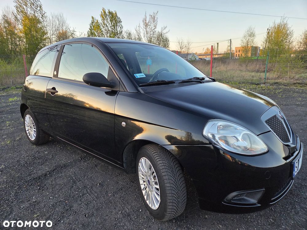 Lancia Ypsilon Y 1.2 8v Oro - 6