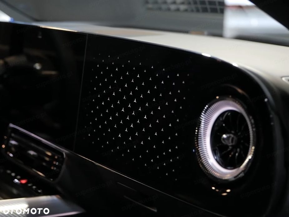 Mercedes-Benz CLA - 10