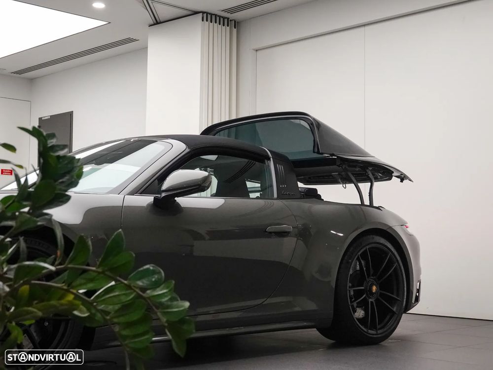 Porsche 911 (992) Targa 4 GTS PDK - 16