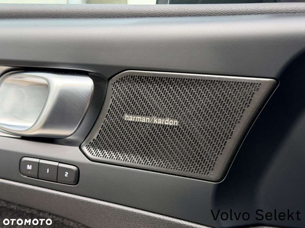 Volvo XC 40 - 20