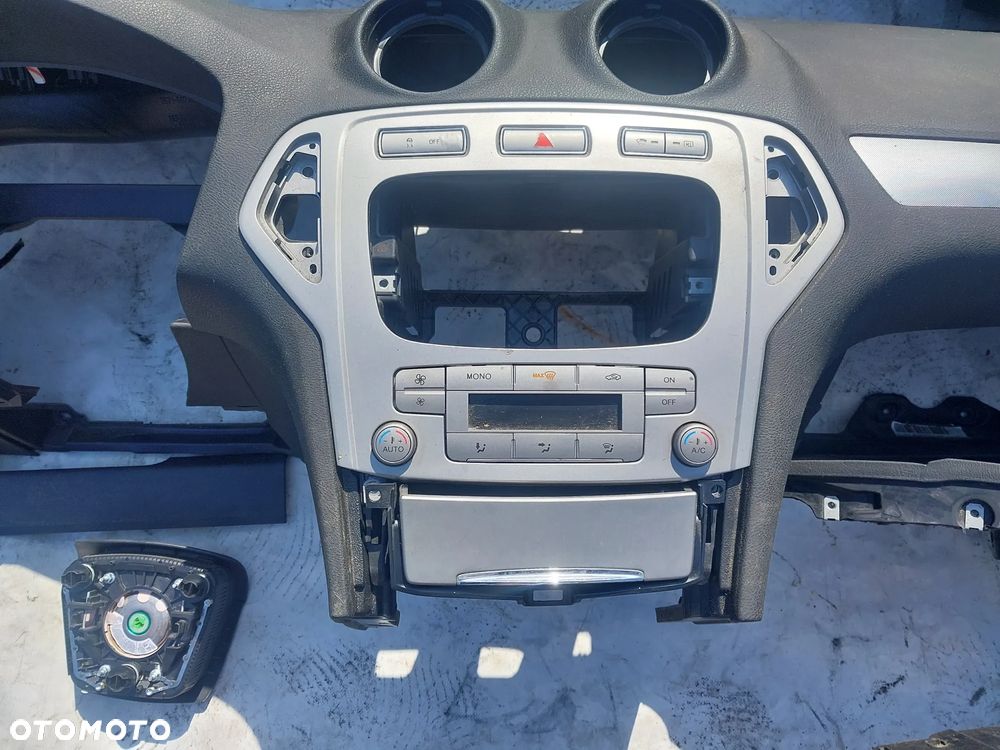 Deska rozdzielcza pulpit konsola Ford Mondeo Mk4 konsola środkowa ramka poduszki powietrzne airbag poduszka kierowcy pasażera - 2