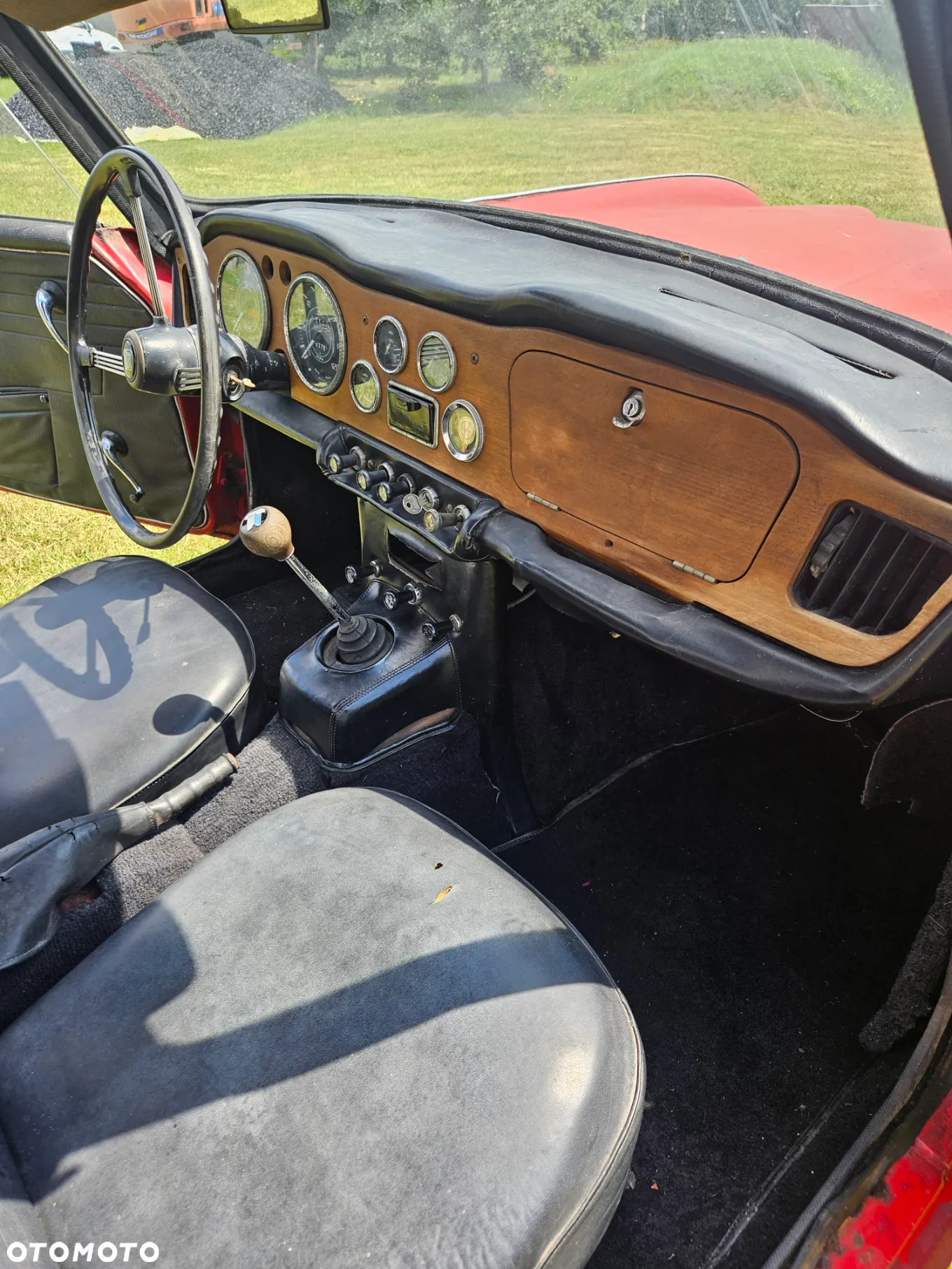 Triumph TR4 - 17