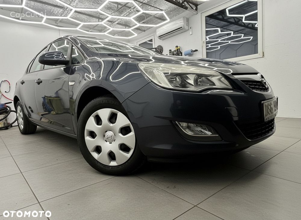 Opel Astra - 2