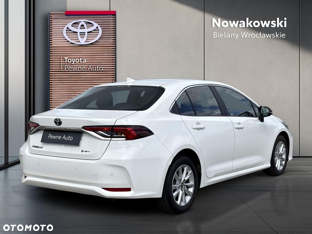 Toyota Corolla 1.8 Hybrid Comfort - 29