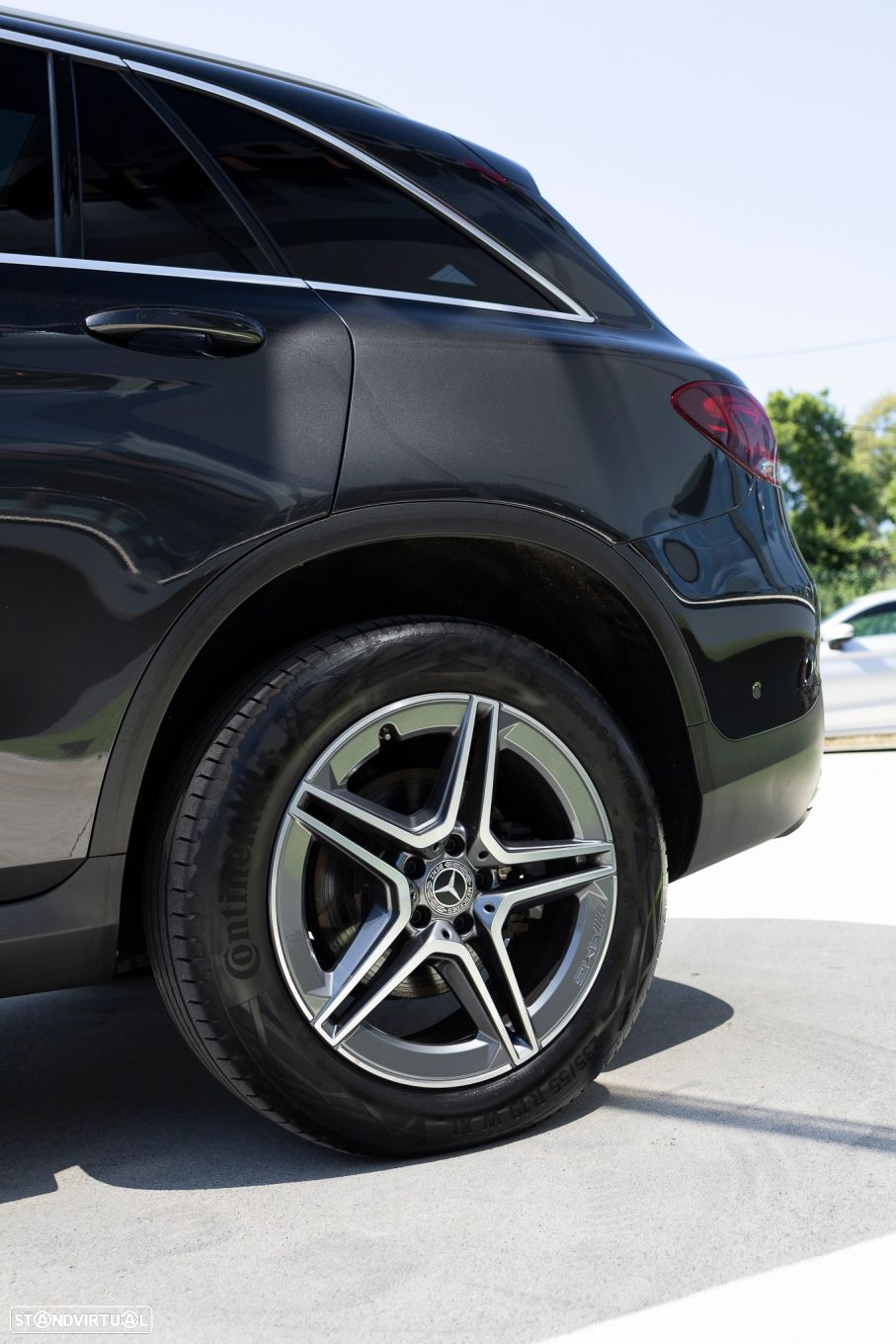 Mercedes-Benz GLC 300 - 11