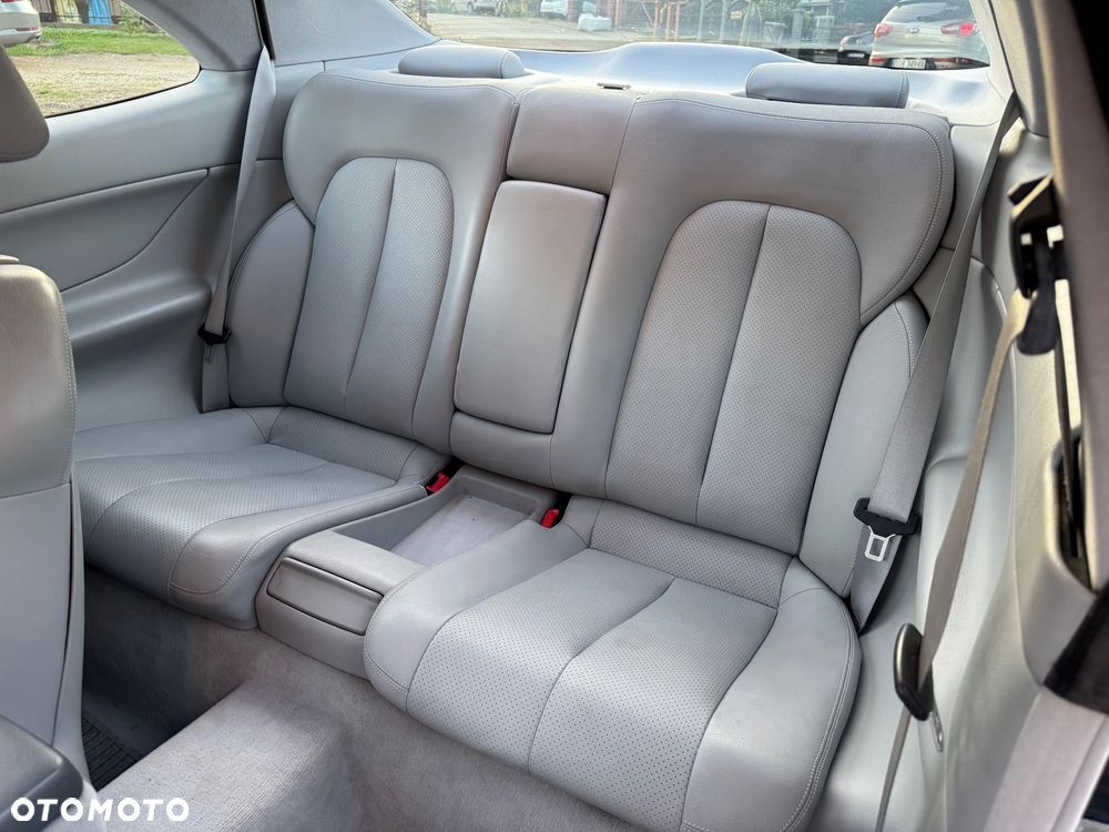 Mercedes-Benz CLK - 20