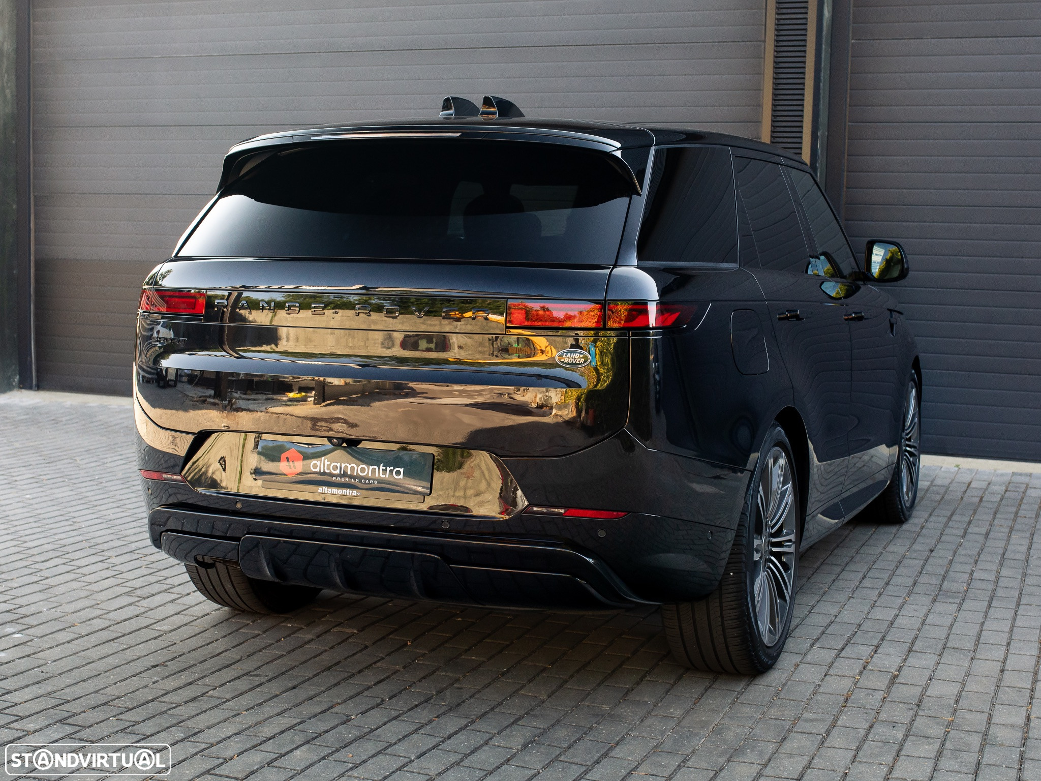 Land Rover Range Rover Sport D300 Dynamic SE - 14
