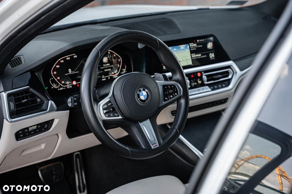 BMW Seria 3 320i M Sport sport - 15