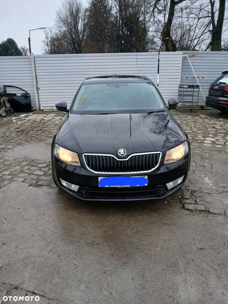 Skoda octavia 3 Maska zderzak  błotnik LF9R - 1
