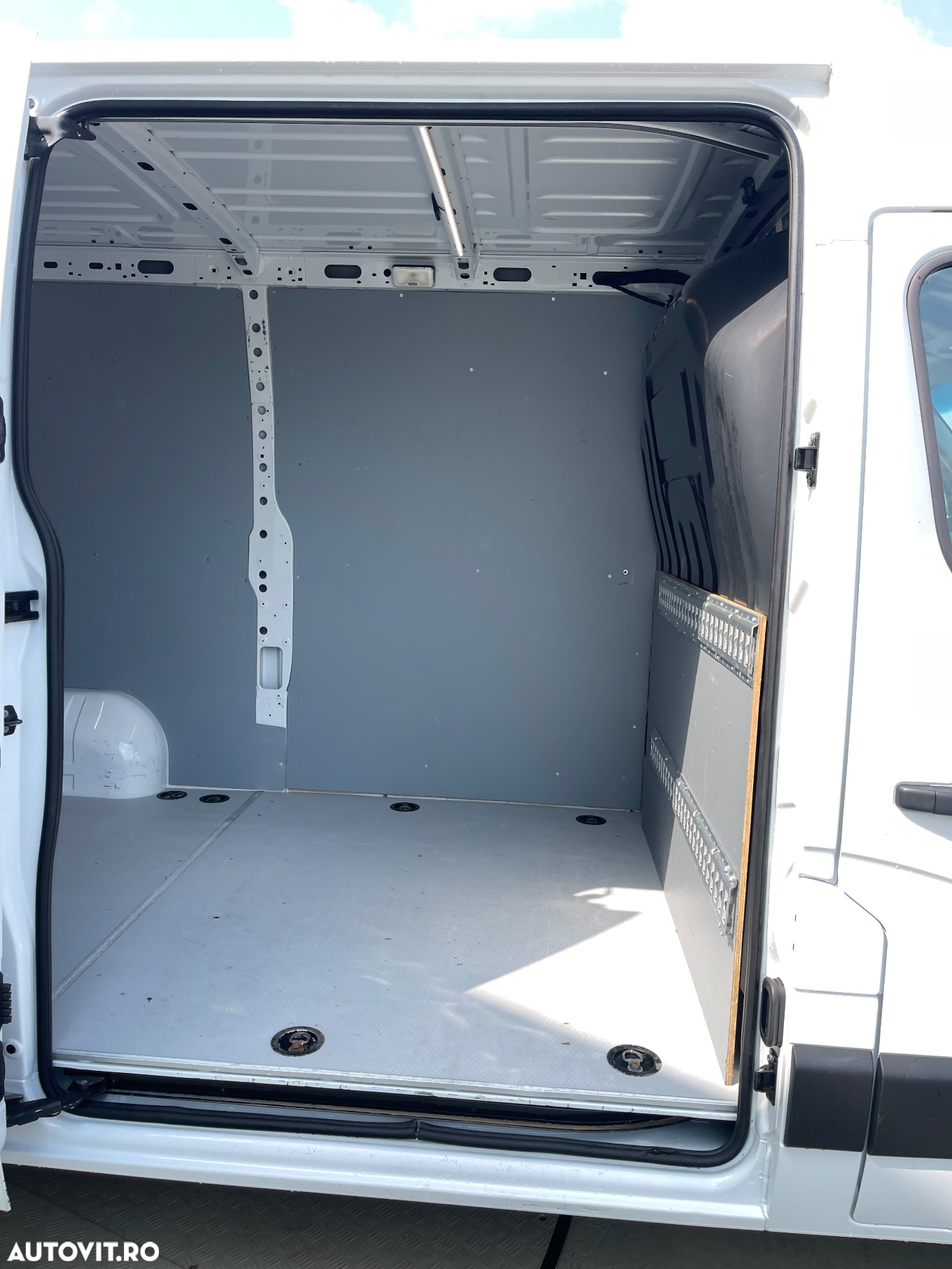 Renault Master  L2H2 DCI145 - 16