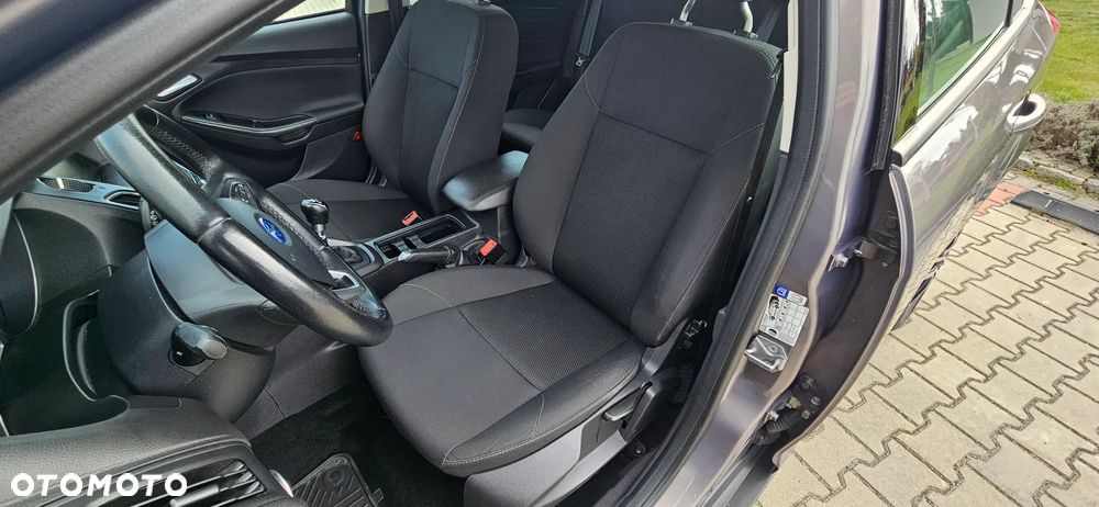Ford Focus - 22