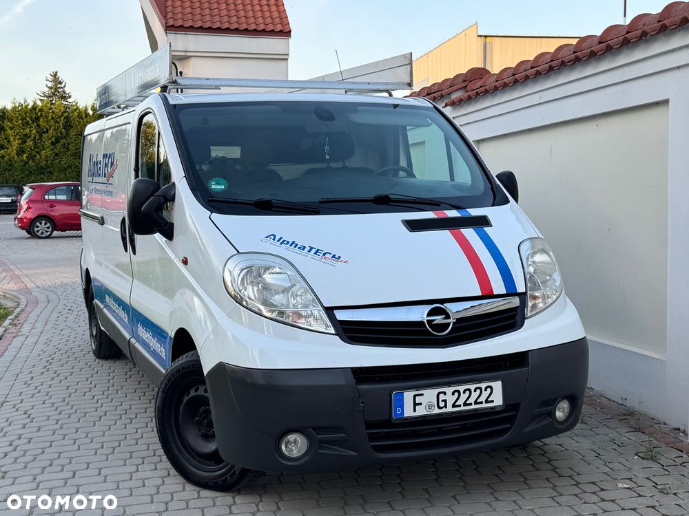 Opel Vivaro - 8