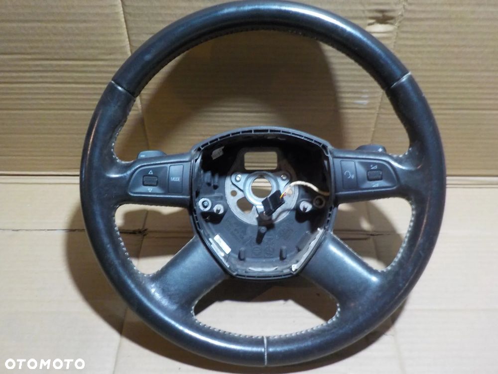 AUDI A4 B8 KIEROWNICA CZARNA SKÓRA MULTIFUNKCJA ŁOPATKI