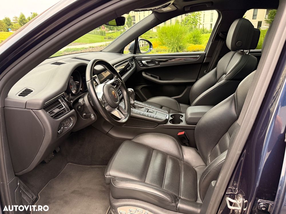 Porsche Macan - 30