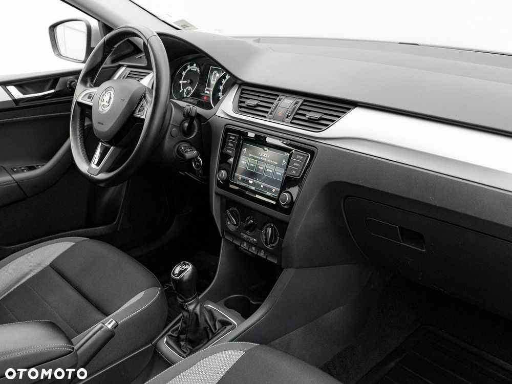 Skoda RAPID Spb 1.0 TSI Ambition - 35