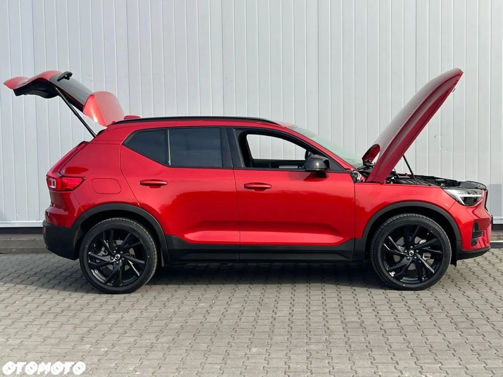 Volvo XC 40 B4 AWD Ultimate Dark - 20