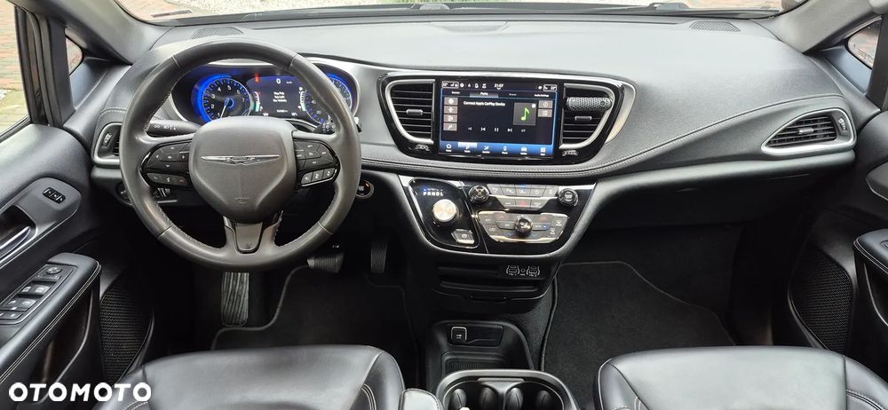 Chrysler Pacifica - 18