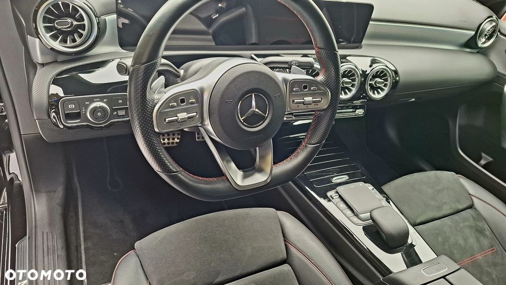 Mercedes-Benz Klasa A 200 4-Matic AMG Line 8G-DCT - 10