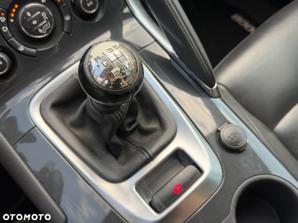 Peugeot 3008 HDi FAP 150 Premium - 24