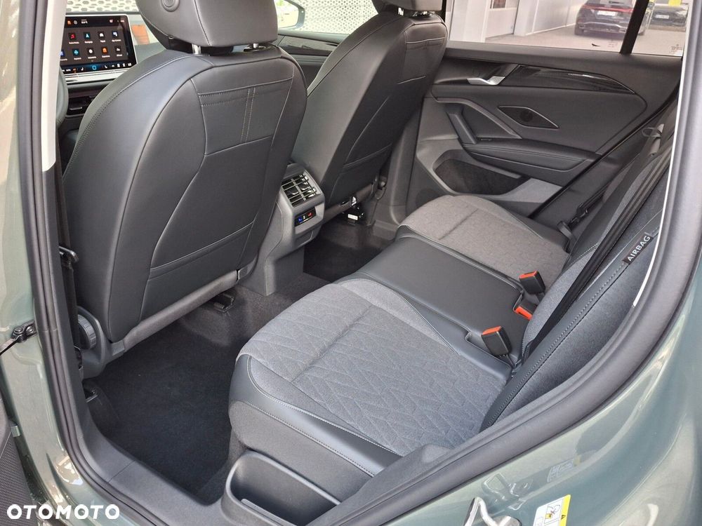 Volkswagen Tiguan - 16