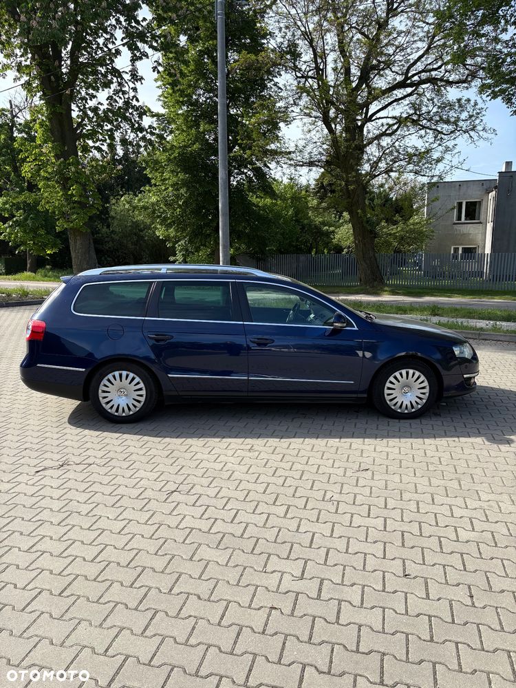 Volkswagen Passat 2.0 TDI DPF Sportline - 8