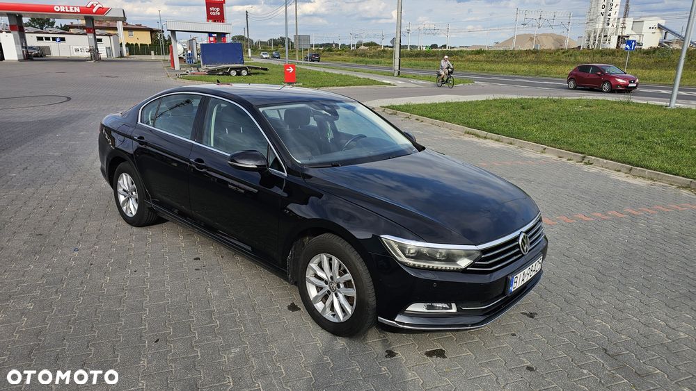Volkswagen Passat - 6