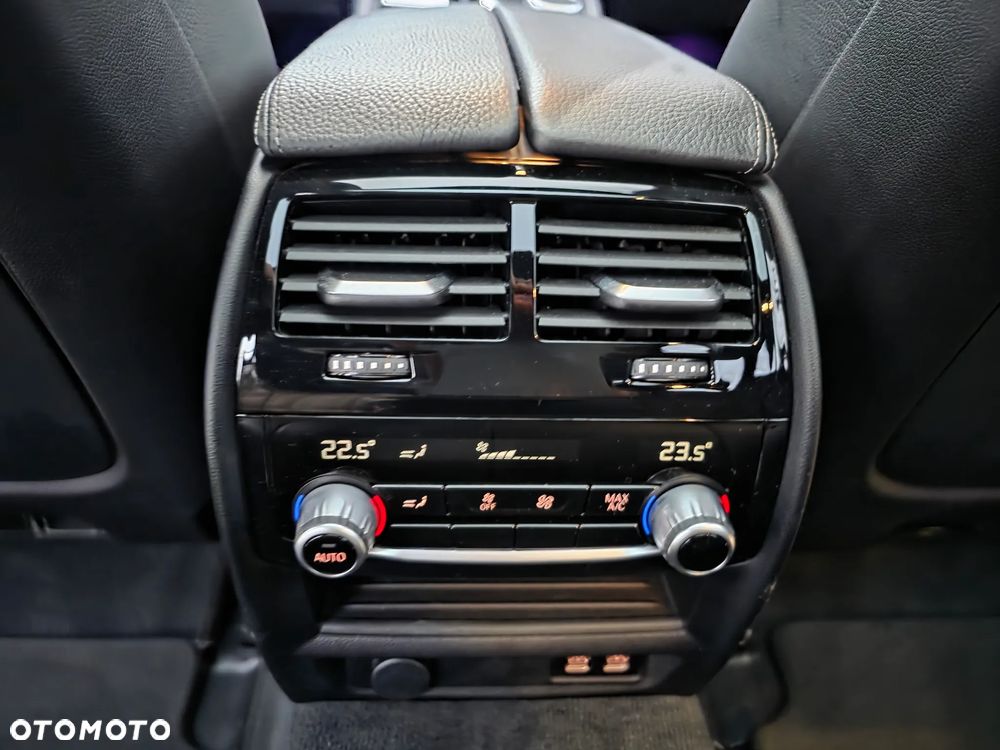 BMW Seria 5 520d M Sport sport - 25