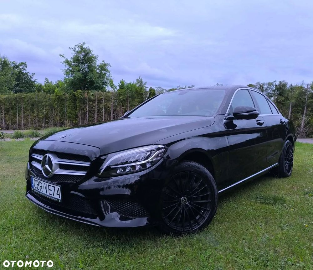 Mercedes-Benz Klasa C 300 4Matic 9G-TRONIC Avantgarde - 11