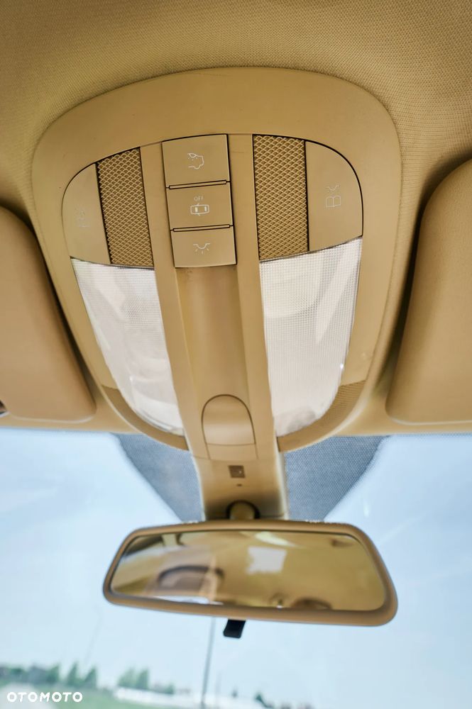 Mercedes-Benz ML - 11