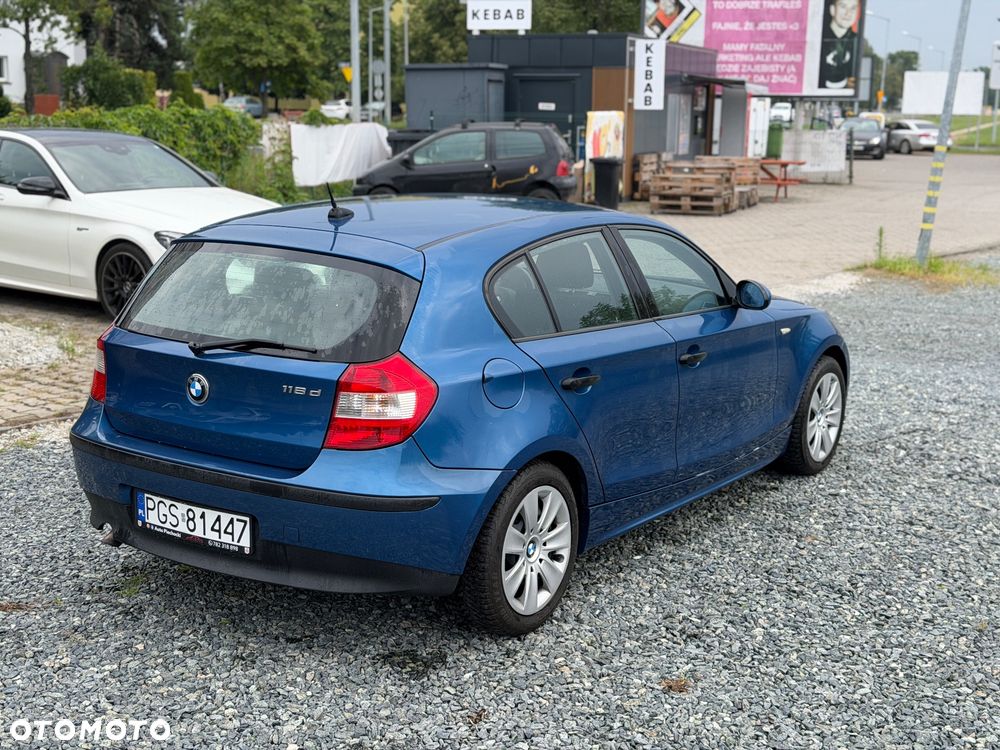 BMW Seria 1 - 10