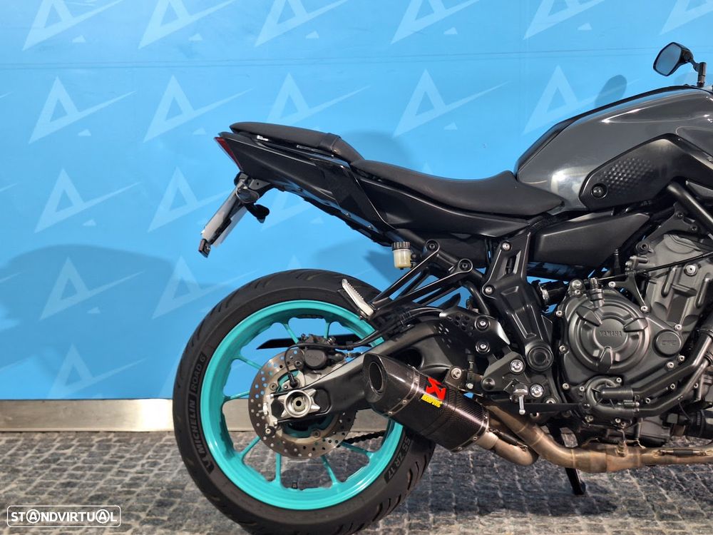 Yamaha MT-07 - 4