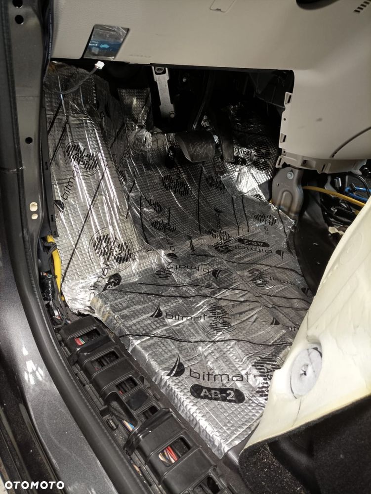 Chrysler Pacifica - 33