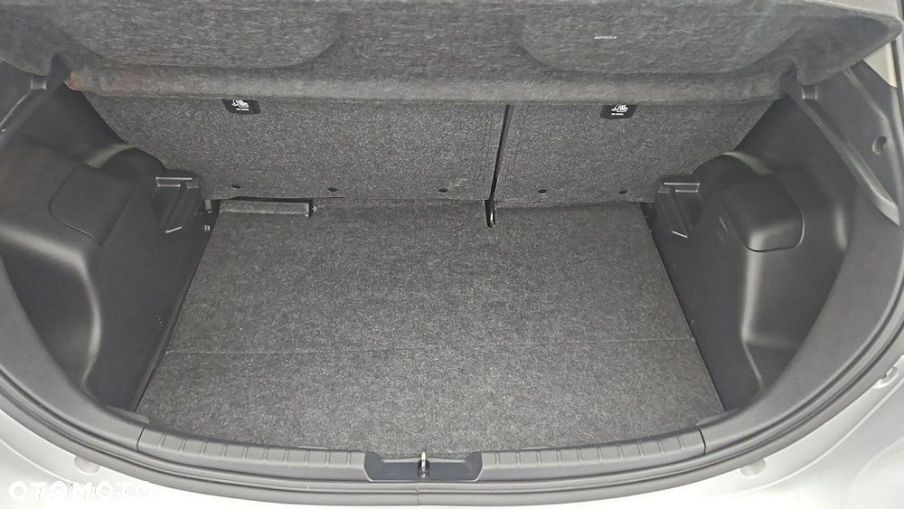 Toyota Yaris - 23