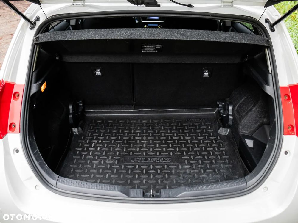 Toyota Auris - 29