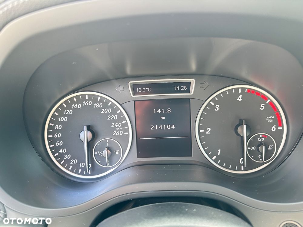 Mercedes-Benz Klasa B 200 CDI - 25