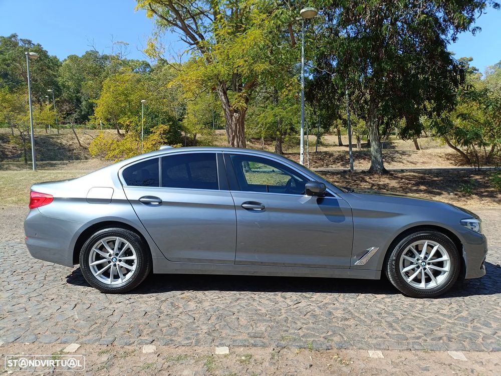BMW 530 d xDrive Line Luxury Auto - 4