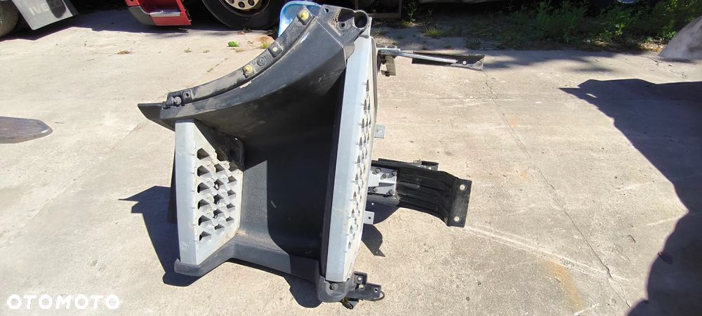 Stopnica Prawa Volvo FH 4 - 2