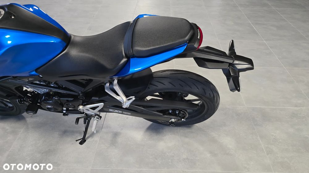 Honda CB - 10