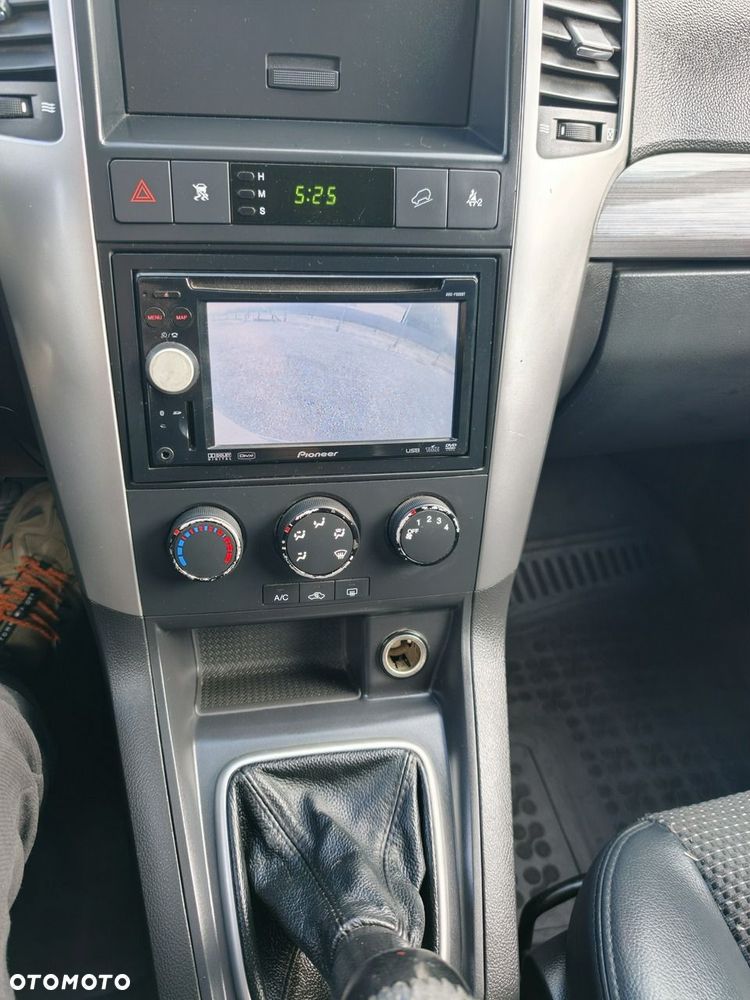 Chevrolet Captiva - 31