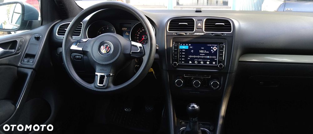 Volkswagen Golf - 5