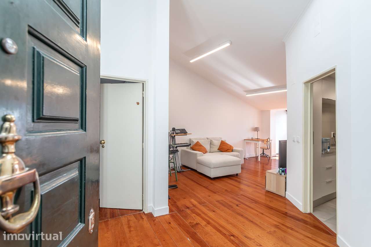 Apartamento T2 na Rua do Possolo - Grande imagem: 2/23