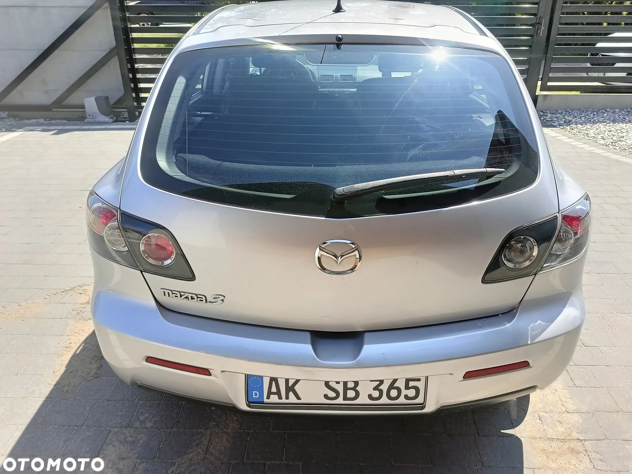 Mazda 3 1.6 CD Active + - 4